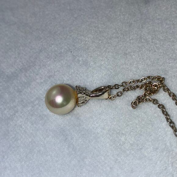 Lot Of 2 Vintage Style Pearl Rhinestone & Gold Tone Pendant Choker Y2K Necklaces - Picture 3 of 7